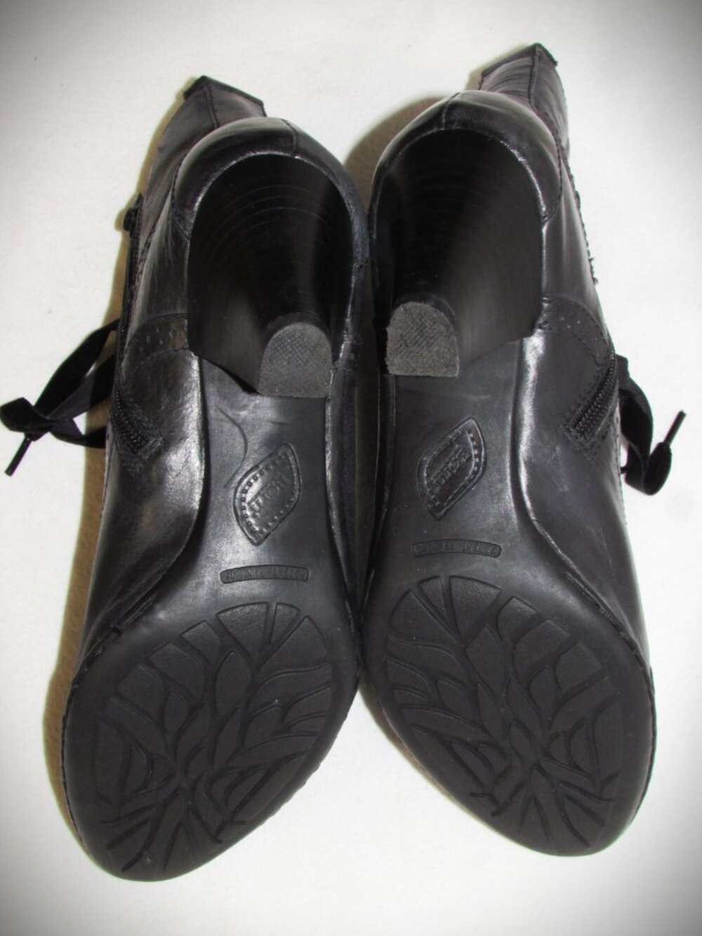 Womens Ladies Born Black Leather Lace Up "Peasant" Heels Boots 8.5 M Orig $190 - Picture 10 of 10